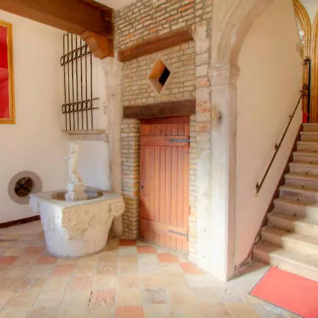 Castello Di Godego Sleeps 4 Air Con Wifi * Veneza