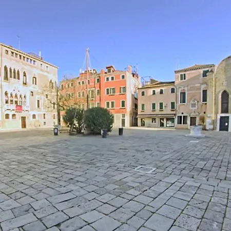 Castello Di Godego Sleeps 4 Air Con Wifi *